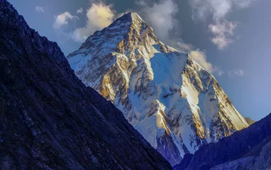 Fotobehang Gasherbrum K2-top, de op een na hoogste berg ter wereld in het noorden van Pakistan