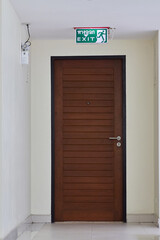  Door with handle,Close the door for safety.