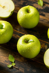 Raw Organic Green Granny Smith Apples