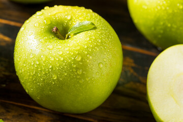 Raw Organic Green Granny Smith Apples