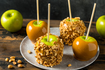 Homemade Halloween Candy Taffy Apples