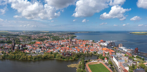 Naklejka premium Skyline panorama of Stralsund, Mecklenburg-Vorpommern, Germany. Aerial summer cityscape