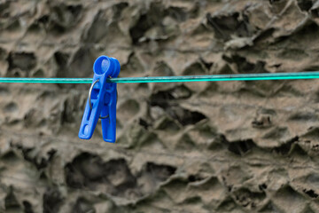 clothespins on a rope © Krzysztof