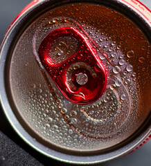 Erfischung - Getränk - Dose - Drink cans background - beverage can from above - soda can