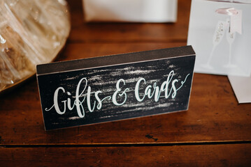 Obraz premium gifts and cards sign