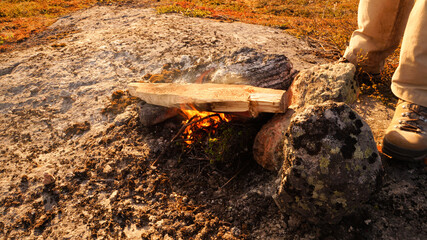 Obraz premium Long distance hiking on the Arctic Circle Trail between Sisimiut and Kangerlussuaq in Greenland.