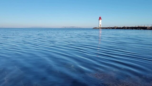 Vid&eacute;o &eacute;tang de Thau phare des Onglous Marseillan Canal du Midi lagune THAU navigation fluviale 