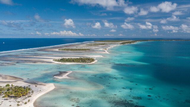 Tikehau by drone, Tuamotu