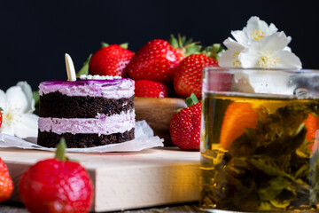 purple cake with berry flavor