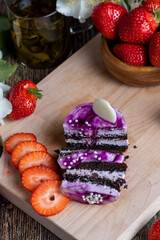 purple cake with berry flavor