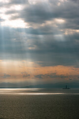 雨上がりの光条