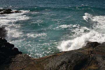 Visisting the coastline and contemplating its relaxing moments