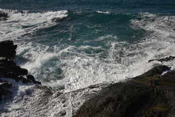 Visisting the coastline and contemplating its relaxing moments