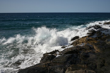 Visisting the coastline and contemplating its relaxing moments