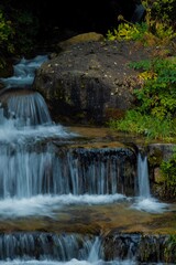 agua de rio pura sedosa 