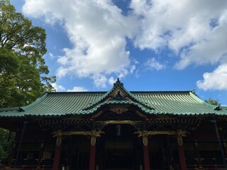 Obraz premium September cloudscape, Tokyo Japan “Nezu” shrine, year 2022 