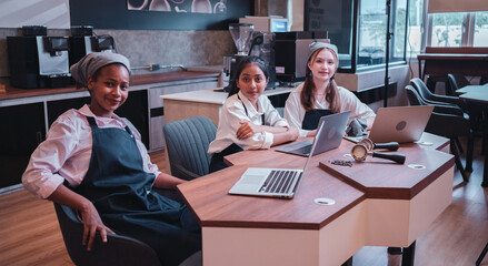 Chefs provide workshops in both the kitchen and cooking classes.Students learn about marketing. Students briefize their work as a team.coffee maker training