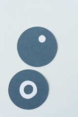 paper circles with dot and ring