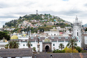 Obraz premium street view of quito old town, ecuador