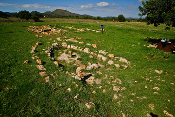 Estructuras navetiformes.Yacimiento arqueologico de s' Hospitalet Vell. 1000-900 antes de...
