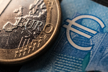 1 Euromünze Makroaufnahme - Inflation - Deutschland
