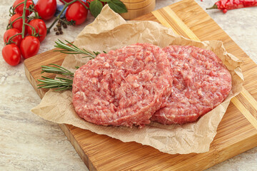 Raw pork cutlet for burger