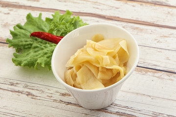 Marinated white ginger in the bowl