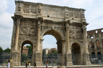 Fototapeta na wymiar Rome, Italy Looking at the Arch de Triumph Outside the Roman Forum