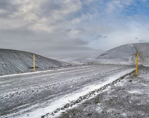 Fotobehang Winter coming. Mountain views along the Kjolur Highland Road F35, Iceland, Europe. Autumn snowstorm beginning. © wildman