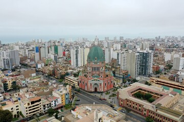 Fototapeta na wymiar Cupula de Sucre en Lima - Peru 
