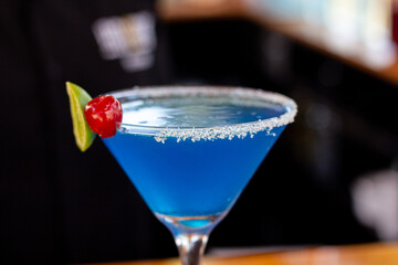 SUMMER DRINKS, MADE WITH FRUITS TO REFRESH.