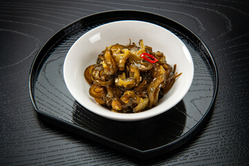 和食、キュウリ薄切りの漬物