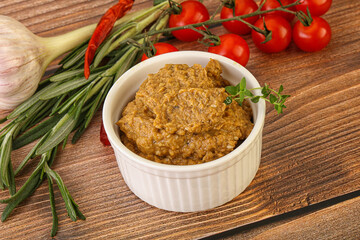 Jewish eggplant dip with oil