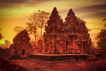 Fototapeta premium Bantey Srey temple sunrise