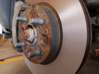 Drum brake set of vehicle check and service