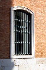 Building facade in Alcalá de Henares, Madrid