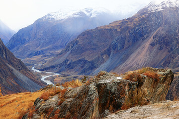 landschaft berg altai, panorama landschaft freiheit, herbstnatur sibiriens © kichigin19