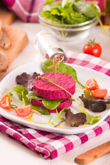 Beetroot veggie burger.