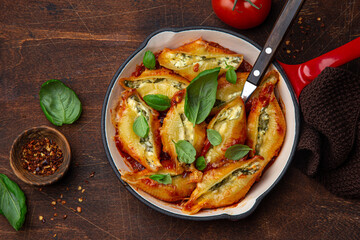 Ricotta and spinach stuffed shell  pasta with tomato sauce