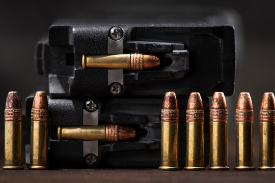 Cartridges 22LR and magazines