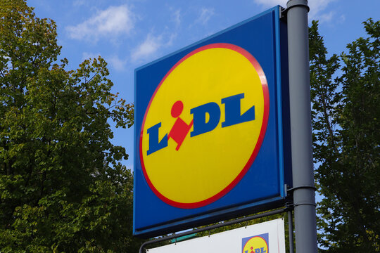 Lidl discounter logo - a German discounter chain with stores across germany. September 4, 2022
