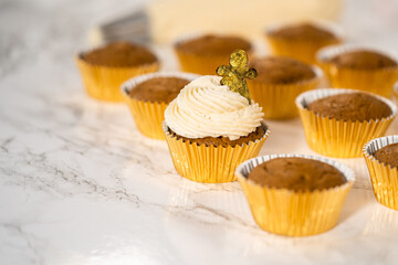 Gingerbread cupcakes