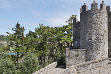 Fototapeta na wymiar Eglise d'un village espagnol de Galice, de style roman et médiéval, en pierre, site touristique et historique, à Sontana