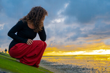 Frau am Wattenmeer (AG) - Ostsee