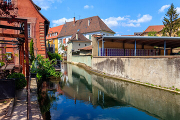 Obraz premium Traditional colourful half-timbered houses alongside the Lauch river in Little Venice district in Colmar, Alsace, France