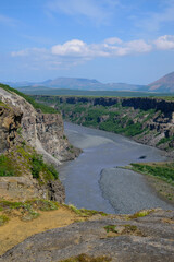 Schlucht vom  Jökulsá á Fjöllum. Dieser Fluss ist mit 206 km Länge der zweitlängste Fluss Islands und entspringt am Gletscher Brúarjökull. Hier ein Canyon in der Nähe von Ásbyrgi.