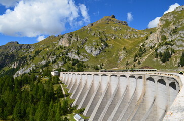 dam in the mountains