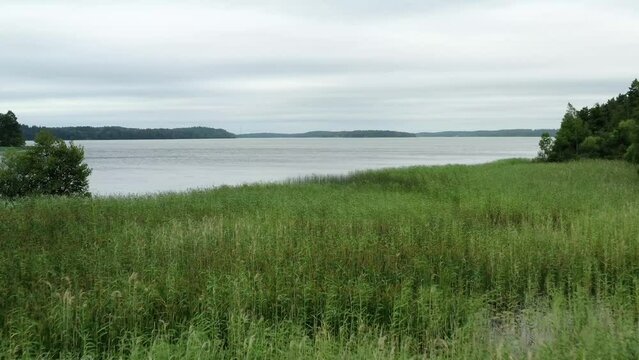 sur les bords du lac M&auml;lar (M&auml;laren) en Su&egrave;de