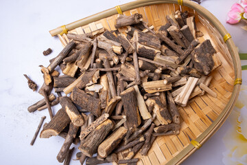 Oriental medicinal type manyprickle acanthopanax