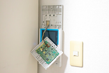 宅内の給湯リモコンの交換工事